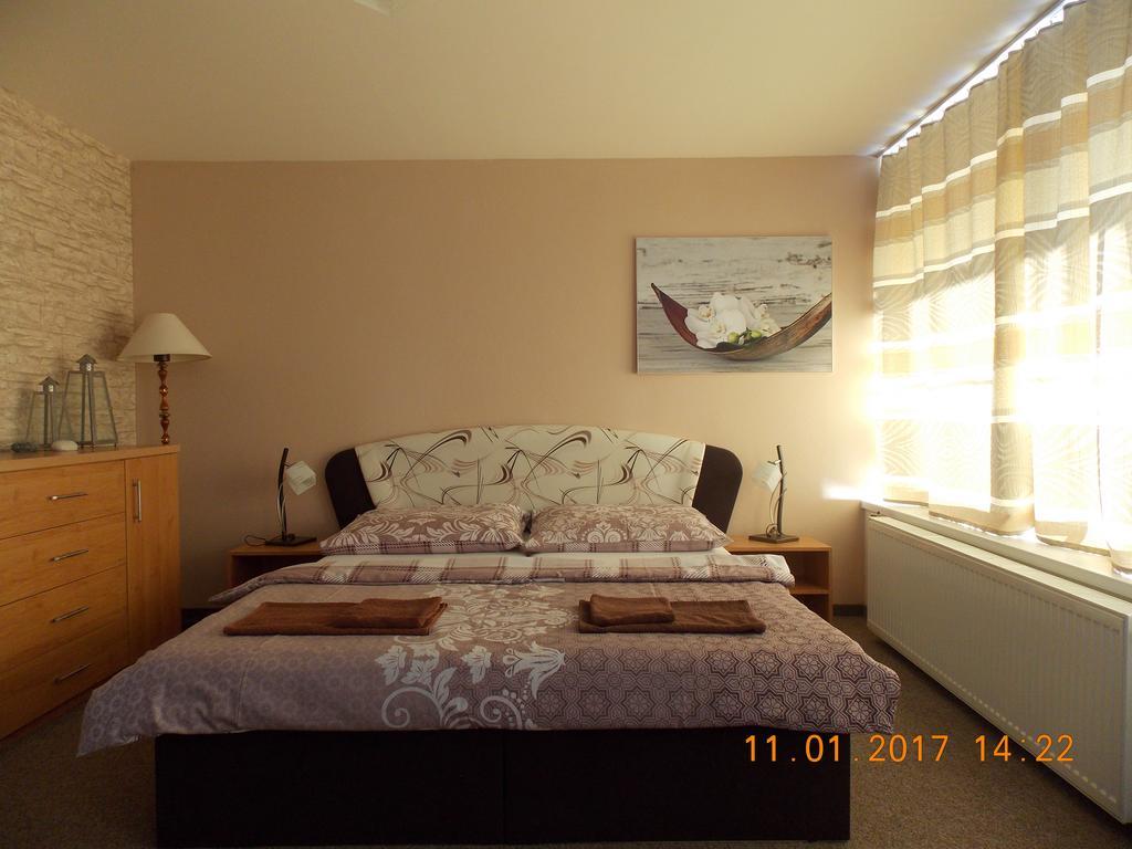Apartman Jas Liptovský Mikuláš Exteriör bild