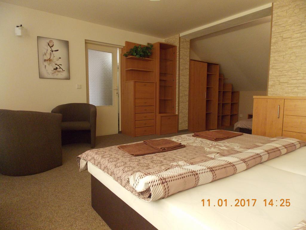 Apartman Jas Liptovský Mikuláš Exteriör bild